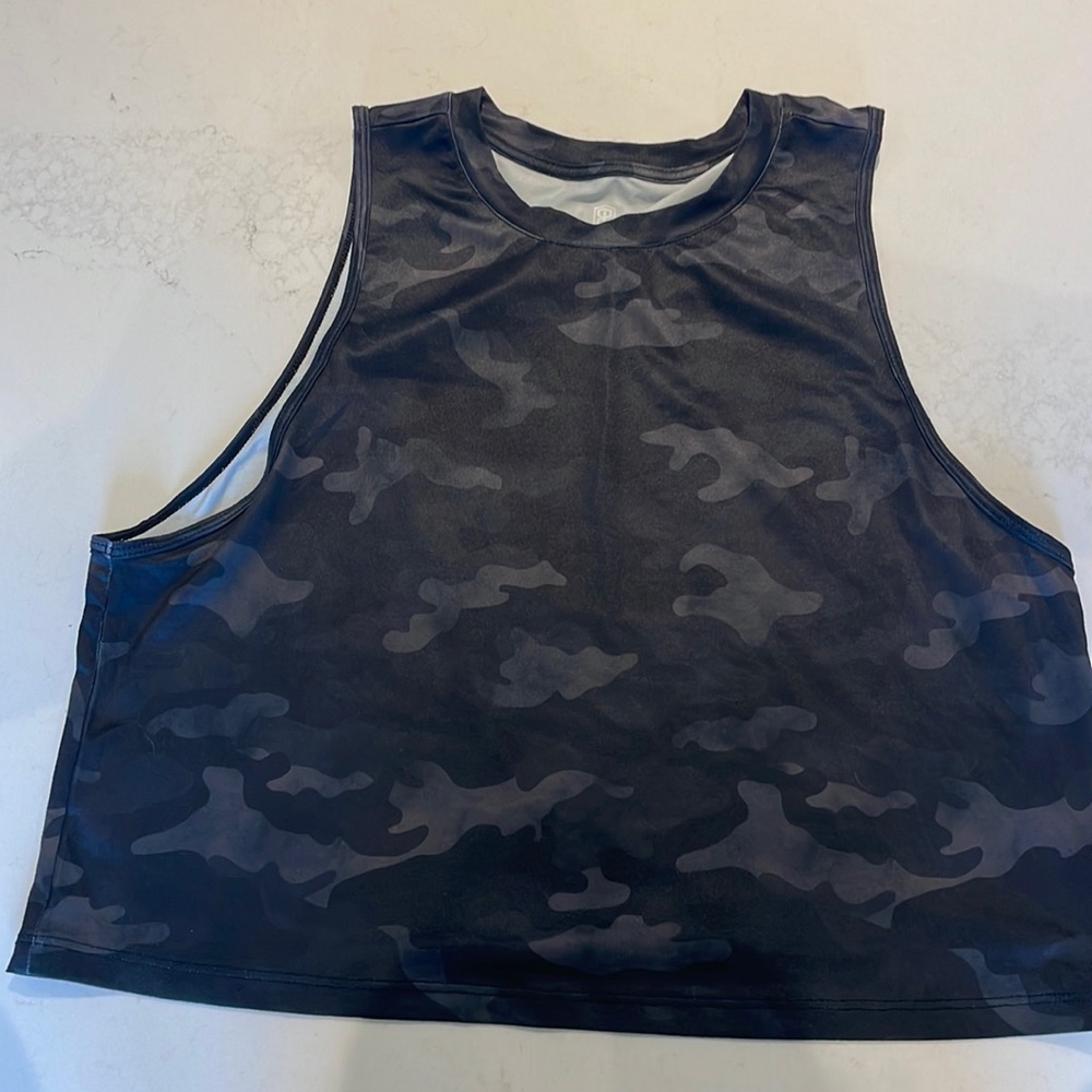 Born Primitive subtle flex tank M